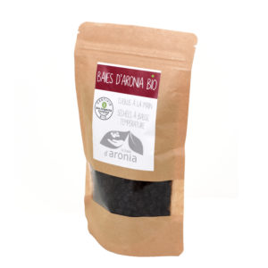 Baies d'aronia séchées
